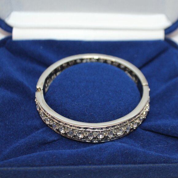 Camrose & Kross Jacqueline Kennedy JBK Hinged Bangle NIB CZ Crystal 8" - Picture 4 of 11